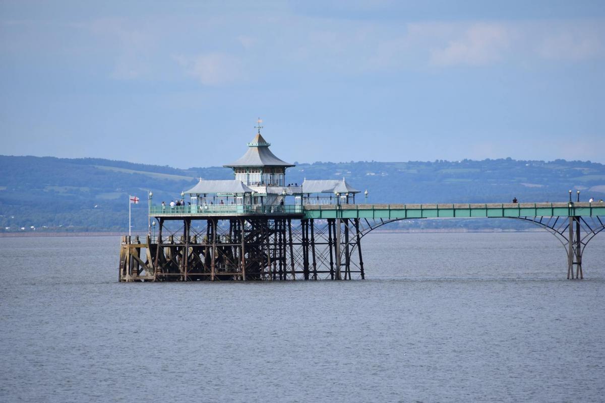 GREAT VIEW: The pier in Clevedon. PICTURE: Stu Mapstone. PUBLISHED: September 14, 2017.
