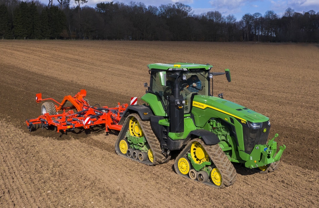 New farm machines from John Deere | Somerset County Gazette - Vimarsana News