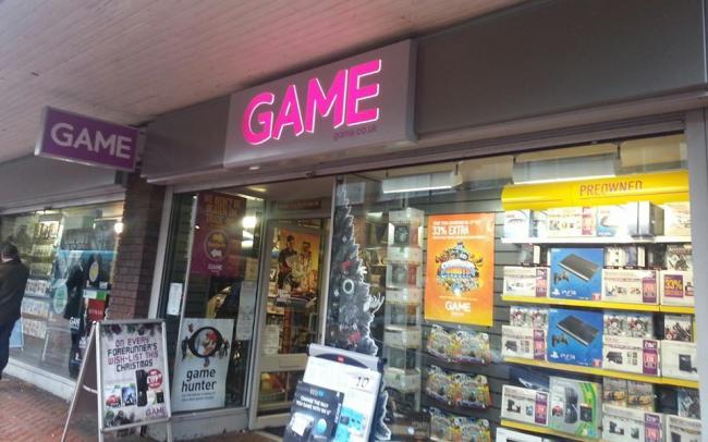 Game sale with up to 50% off including Nintendo Switch, PS5 games and gaming chairs (Facebook)