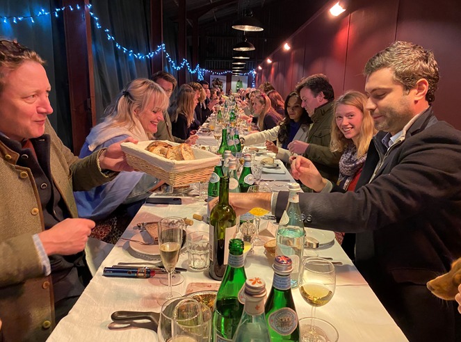 William Sitwell launches Somerset's longest table | Somerset County Gazette - Vimarsana News