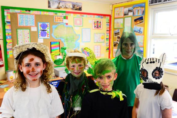 Somerset County Gazette: Pupils from Badger Class take part in the Circle of Life project. Pictures: Steve Richardson Somerset County Gazette: Pupils from Badger Class take part in the Circle of Life project. Pictures: Steve Richardson