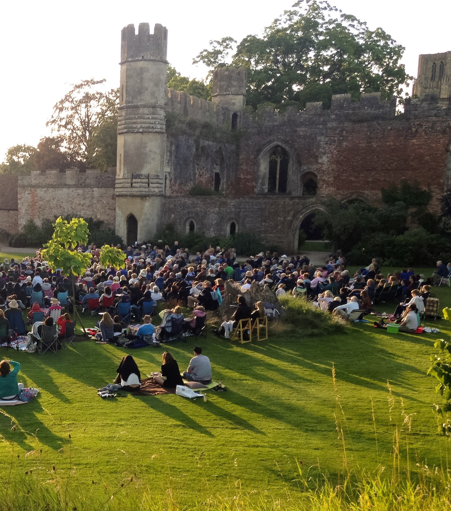 The Bishop's Palace to host a full Summer programme | Somerset County Gazette - Vimarsana News