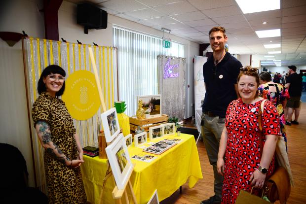 Somerset County Gazette: Carmel McCabe [from Carmel McCabe Photography] with visitors Tom Paul and Lucy Watson