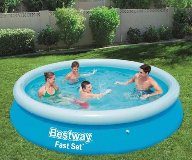 Somerset County Gazette: The Five-Person One-Jet Inflatable Spa is simple to set up. Picture: Wayfair