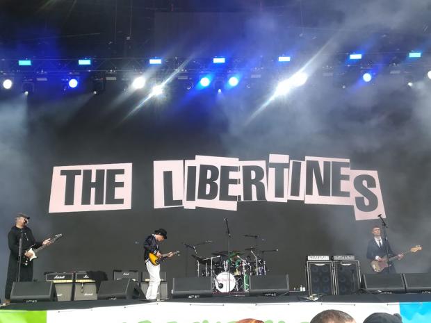 Somerset County Gazette: The Libertines on stage 