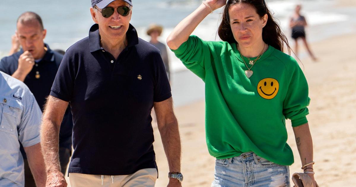 Pair plead guilty over scheme to sell diary of Joe Biden's daughter - Vimarsana News