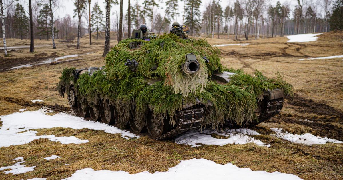 Sunak offers Ukraine British Challenger 2 tanks to help push back Russian troops - Vimarsana News