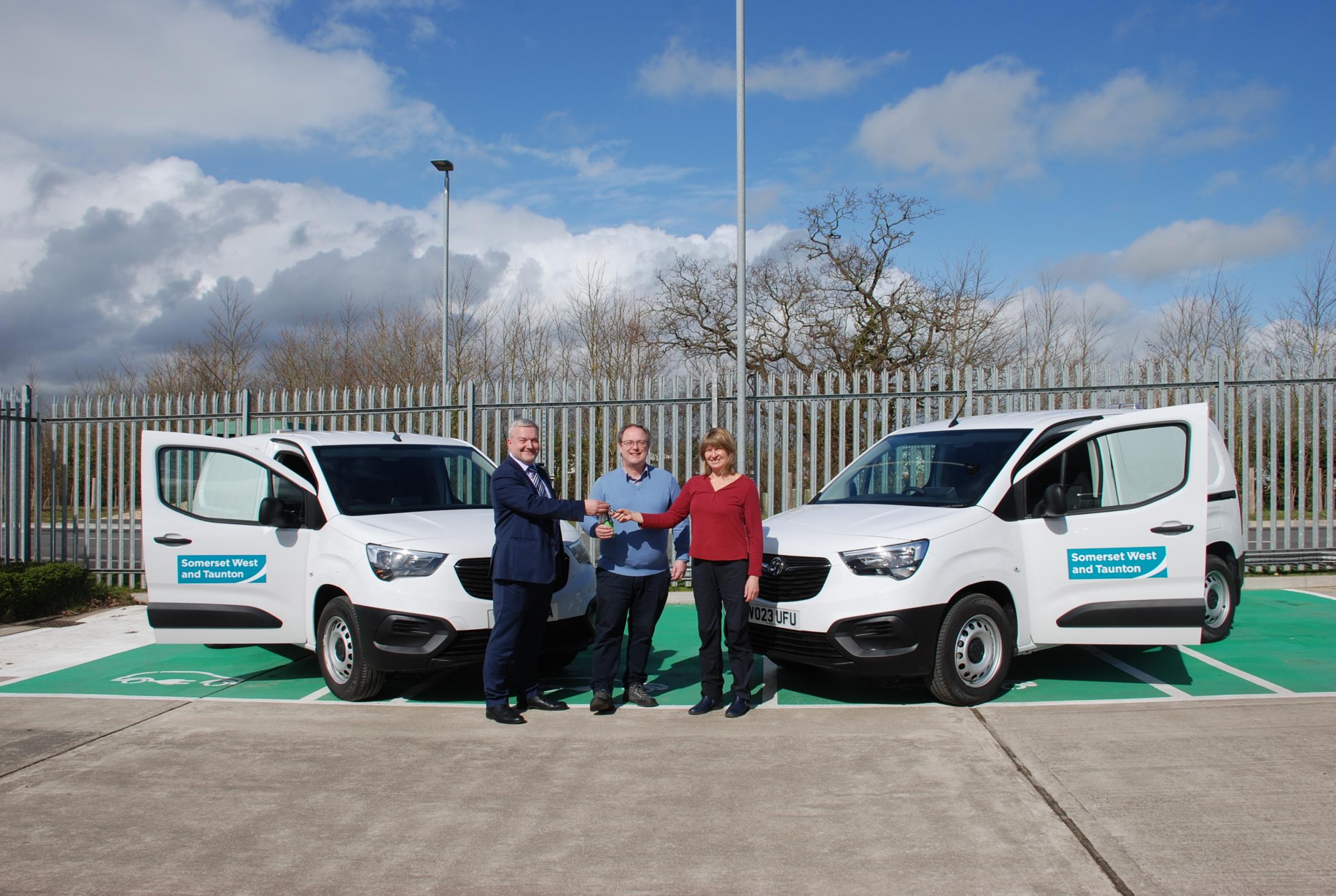 Somerset council orders 20 new vans with the wrong logo - Vimarsana News