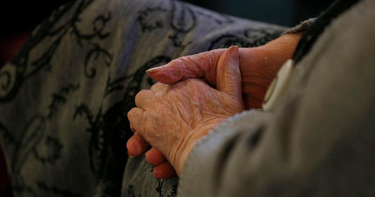 Taste and smell test 'could screen for Alzheimer's before memory loss starts' - Vimarsana News