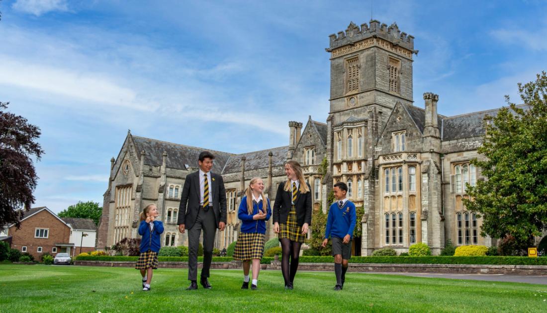 Praise for Queen’s College praised in Good Schools Guide