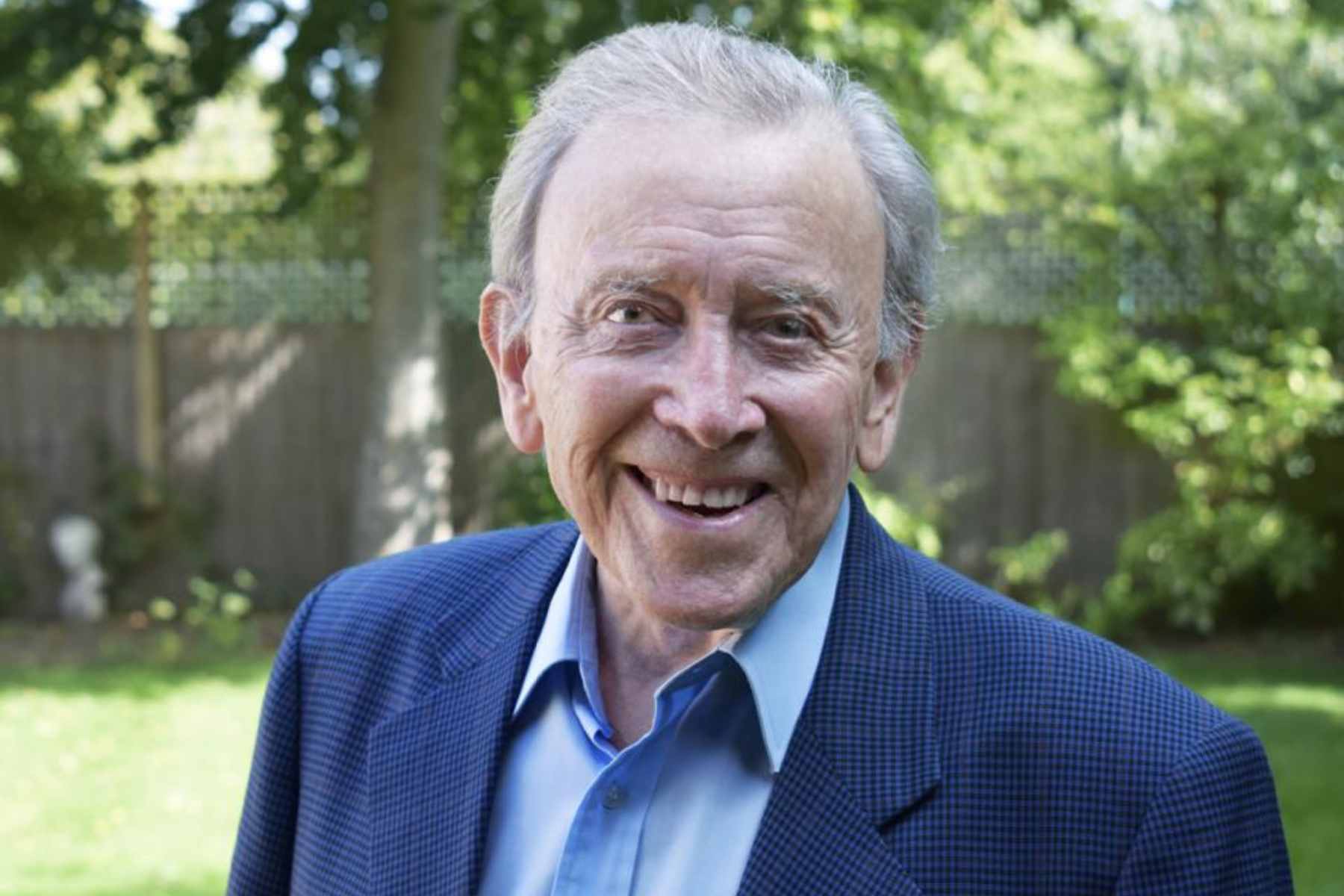Vince Hill: 'Edelweiss' singer dies at the age of 89 | Somerset County Gazette - Vimarsana News