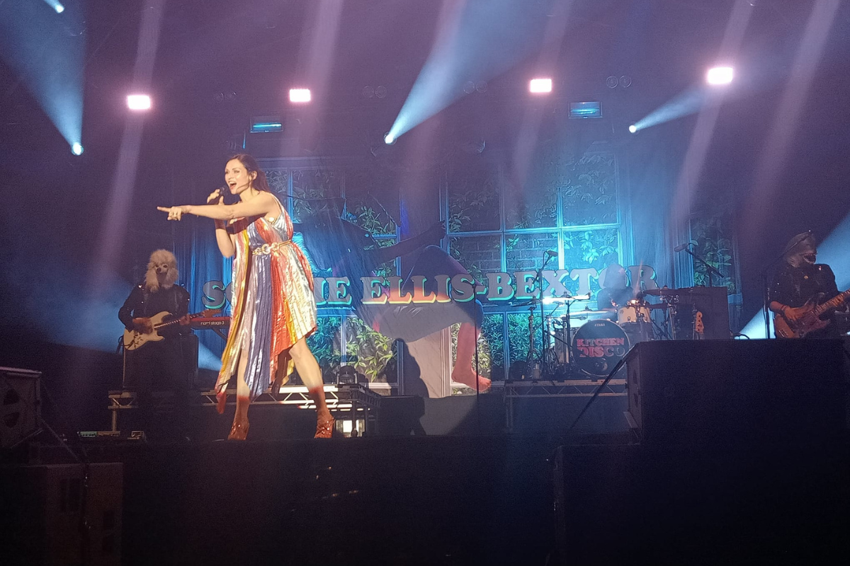 Taunton crowd loved 'every minute' of Sophie Ellis-Bextor's set - Vimarsana News