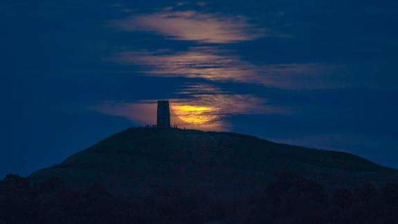 Somerset County Gazette: The blue supermoon captured behind Glastonbury Tor, taken by Mike Jeffries. Somerset County Gazette: The blue supermoon captured behind Glastonbury Tor, taken by Mike Jeffries.