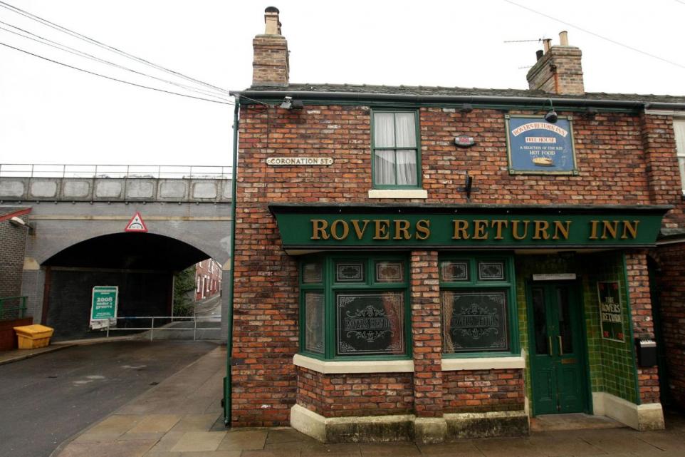 ITV Coronation Street star Lisa George hints at leaving show - Vimarsana News