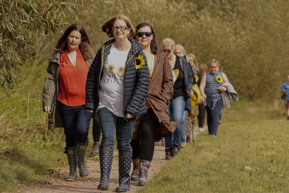 Hundreds join Taunton St Margaret's Sunflower Stroll walk | Somerset County Gazette - Vimarsana News