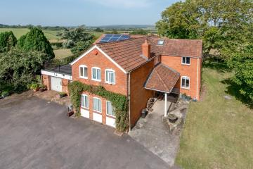 Property for sale in North Curry: Five bedroom house