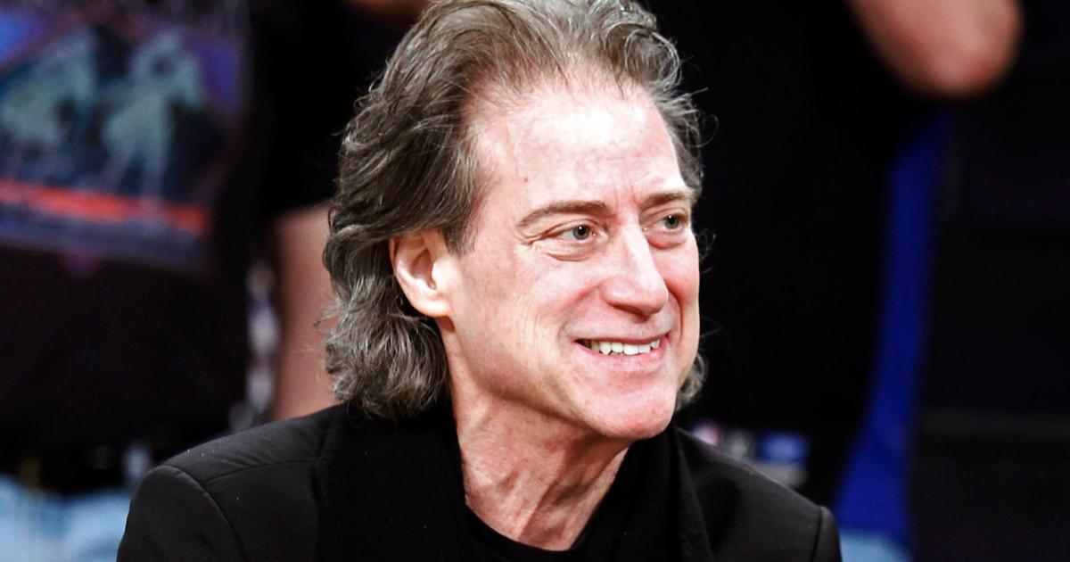 Richard Lewis, humorously morose star of Curb Your Enthusiasm, dies aged 76 - Vimarsana News