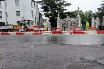 Works start on upgrade of pedestrian crossing near Taunton Vivary Park