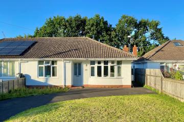 Property for sale in Taunton: Two double bedroom house