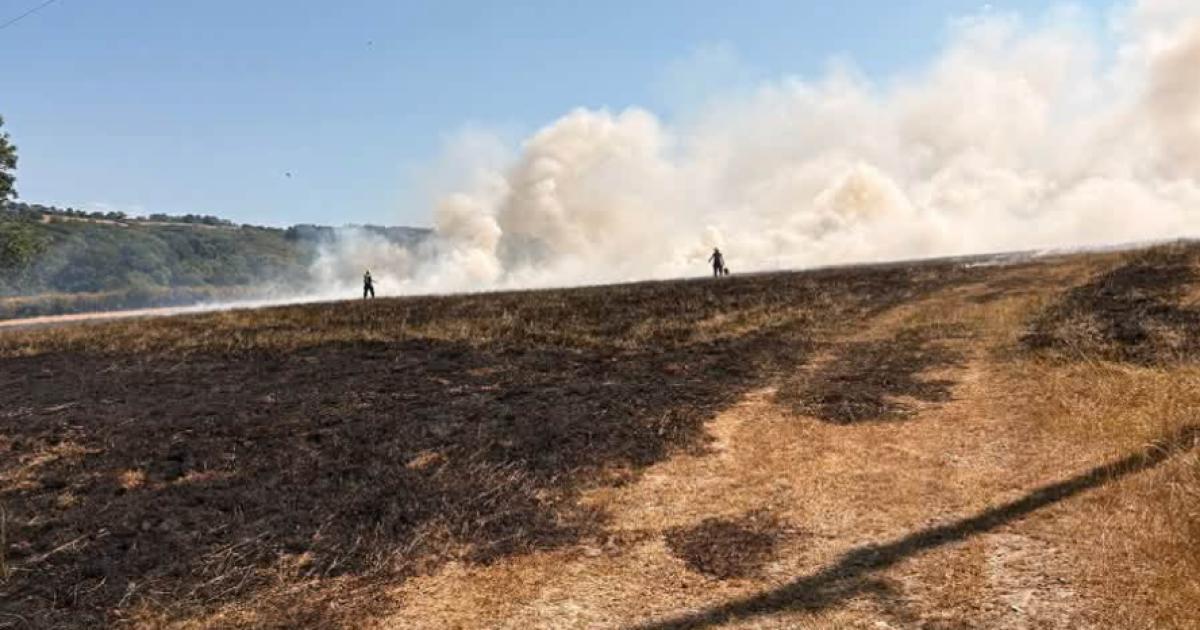 Somerset crews tackle "significant wildfire"