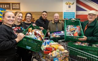Aldi made a huge donation in Somerset with 4300 meals on Christmas eve.